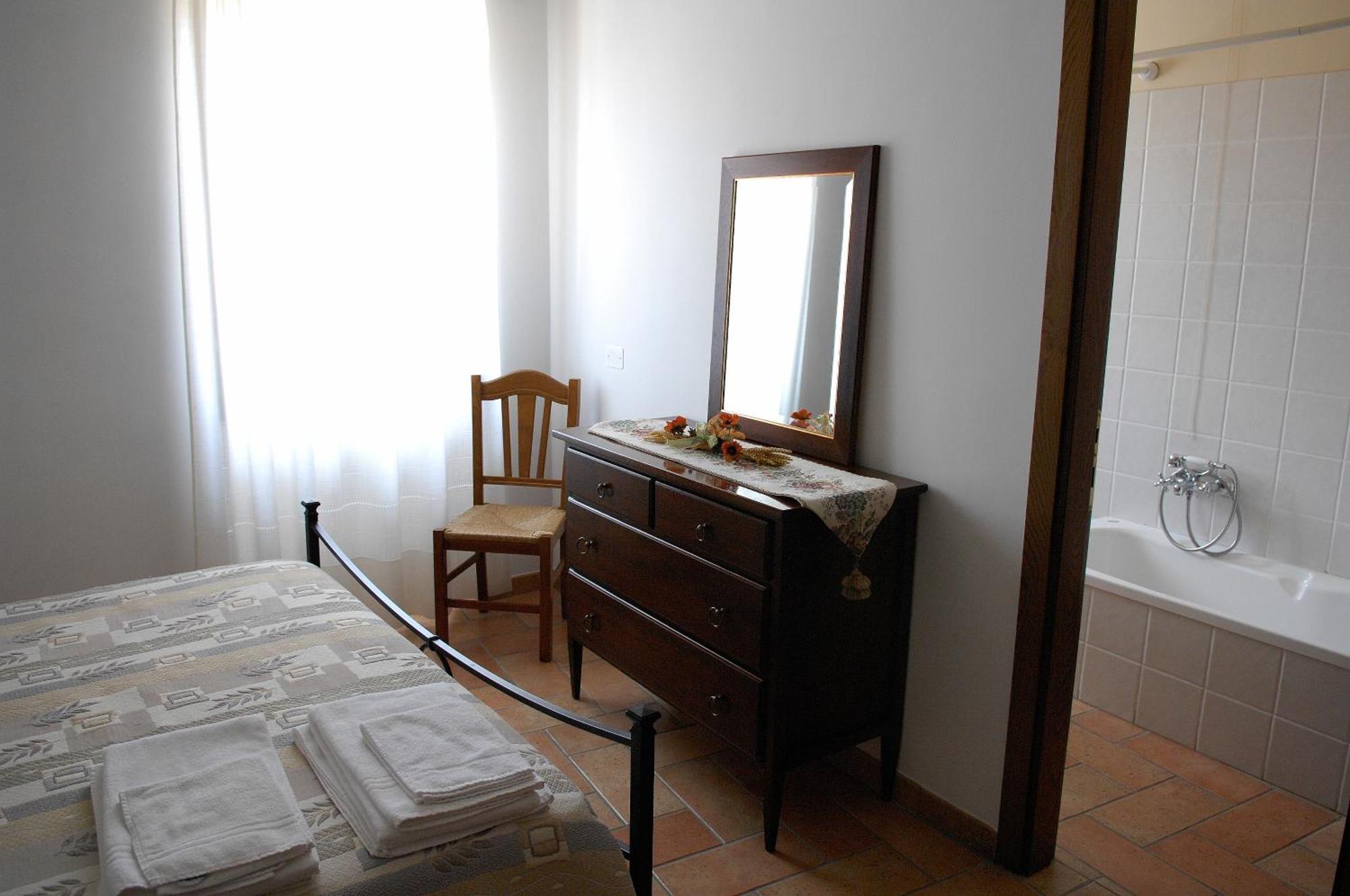 Agriturismo Il Borghetto Montefalco Ngoại thất bức ảnh