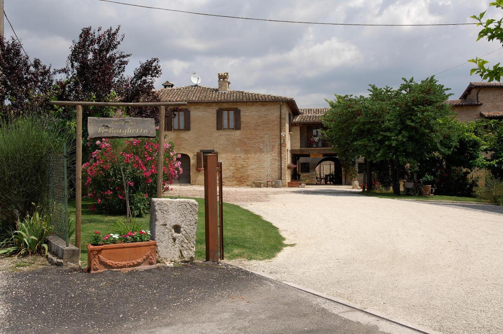 Agriturismo Il Borghetto Montefalco Ngoại thất bức ảnh